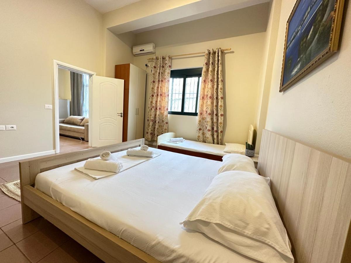 Rias Seaside Apartments Влёра Экстерьер фото